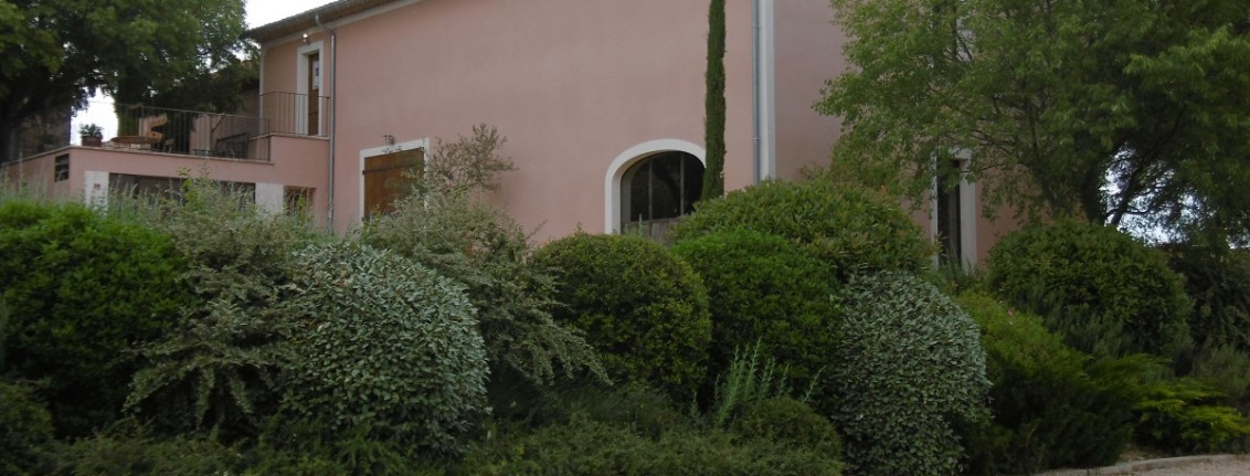 Construction d'un chai et d'un logement